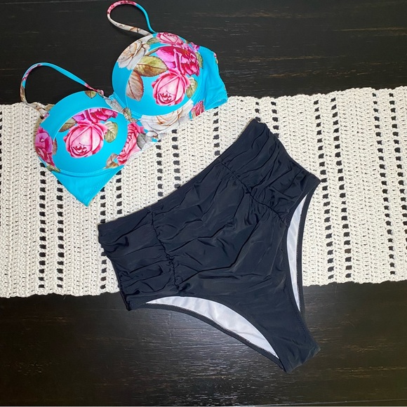 CUPSHE :: HIGH WAISTED BIKINI - Picture 1 of 4